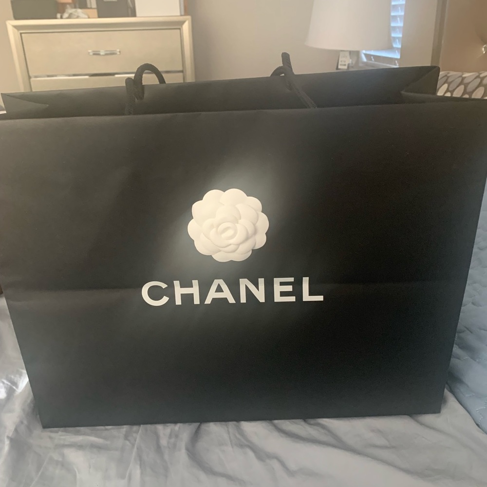 chanel bag empty
